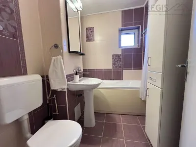 3 Camere decomandat in bloc tip vila Central, cu 2 Parcari - foto 12