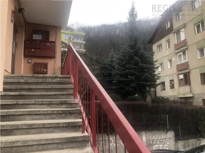3 Camere decomandat in bloc tip vila Central, cu 2 Parcari - foto 18