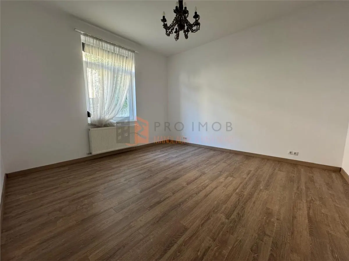 Casa sau Spatiu comercial  in zona magazinelor satesti - foto 8