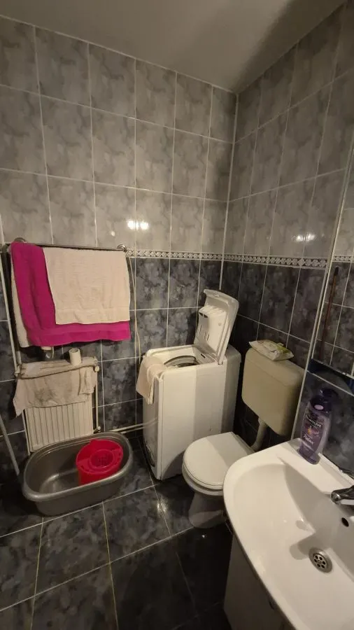 Apartament 2 camere decomandat bloc vila Racadau - foto 14