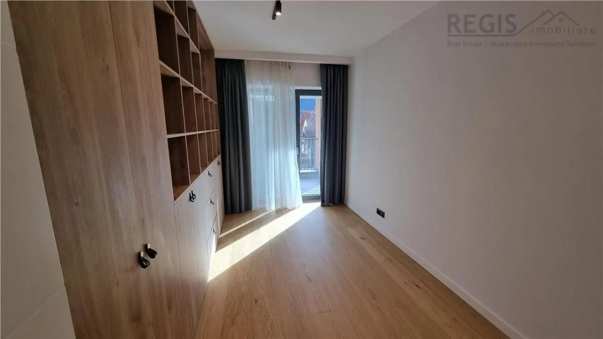 Apartament de 3 camere , totul inclus , zona Centrul Istoric  Comision  0 - foto 3