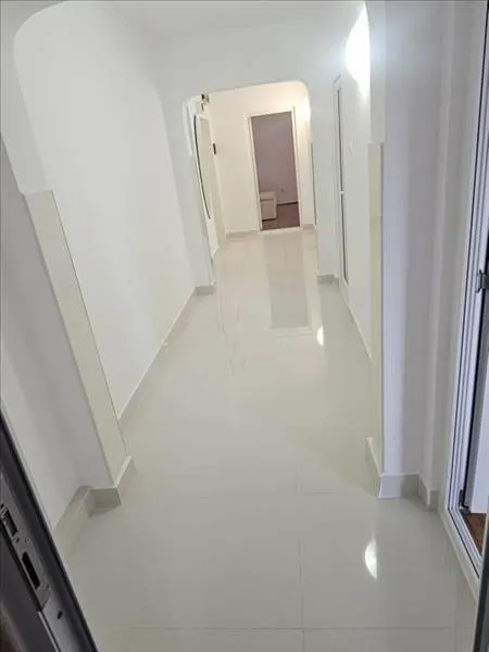 Vanzare apartament 4 camere decomandat etaj intermediar Astra, Brasov - foto 6