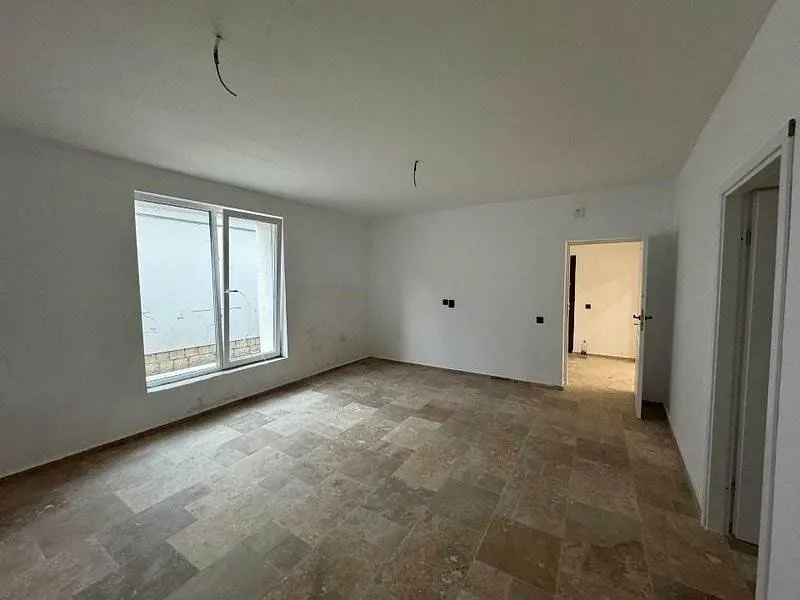 Apartament renovat in casa Central-Iuliu Maniu, Brasov - foto 1