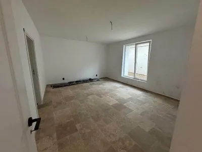 Apartament renovat in casa Central-Iuliu Maniu, Brasov - foto 2