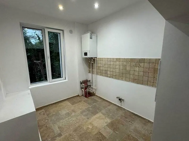 Apartament renovat in casa Central-Iuliu Maniu, Brasov - foto 5