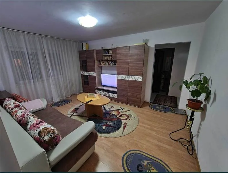 Apartament 3 camere, 2 bai Centrul Civic - foto 2