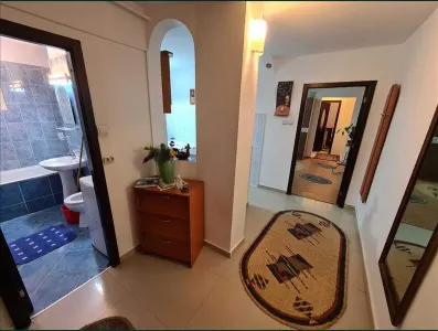 Apartament 3 camere, 2 bai Centrul Civic - foto 6
