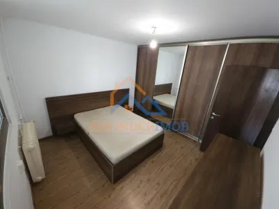 Apartament de vanzare de 3 camere, zona Ozana - Auchan Titan - foto 3