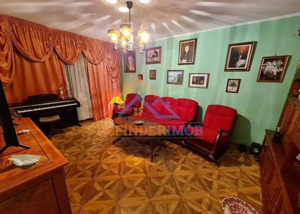 Apartament de vanzare cu 3 camere, zona Ozana - foto 1