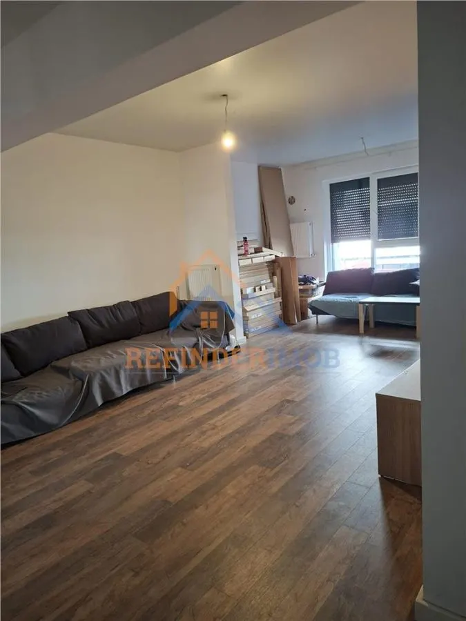 Apartament de vanzare cu 2 camere, zona Ozana - foto 1