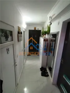 Apartament cu 3 camere transformat in 2 camere, zona Nerva Traian - foto 11