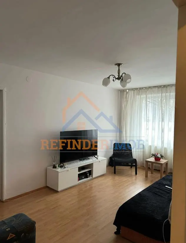 Apartament 4 camere de vanzare Sebastian - Craisorului - foto 1