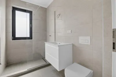 Apartament nou 3 camere si parcare Sanpetru Brasov - foto 4