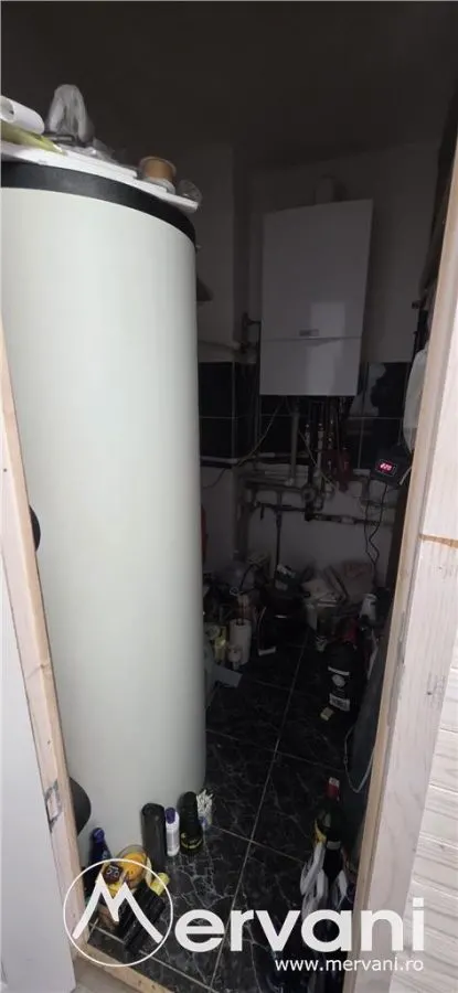 Vila de vânzare cu 8 camere și garaj in Busteni - foto 13