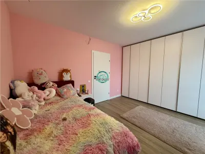 Casa cu 4 camere de vanzare, moderna, teren 360 mp in Livezeni - foto 13