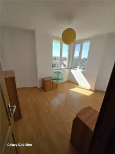 Vand apartament cu 4 camere, 94 mp, etaj 2, cartier Unirii - foto 3