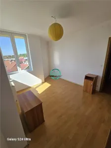 Vand apartament cu 4 camere, 94 mp, etaj 2, cartier Unirii - foto 4
