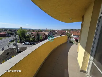Vand apartament cu 4 camere, 94 mp, etaj 2, cartier Unirii - foto 7