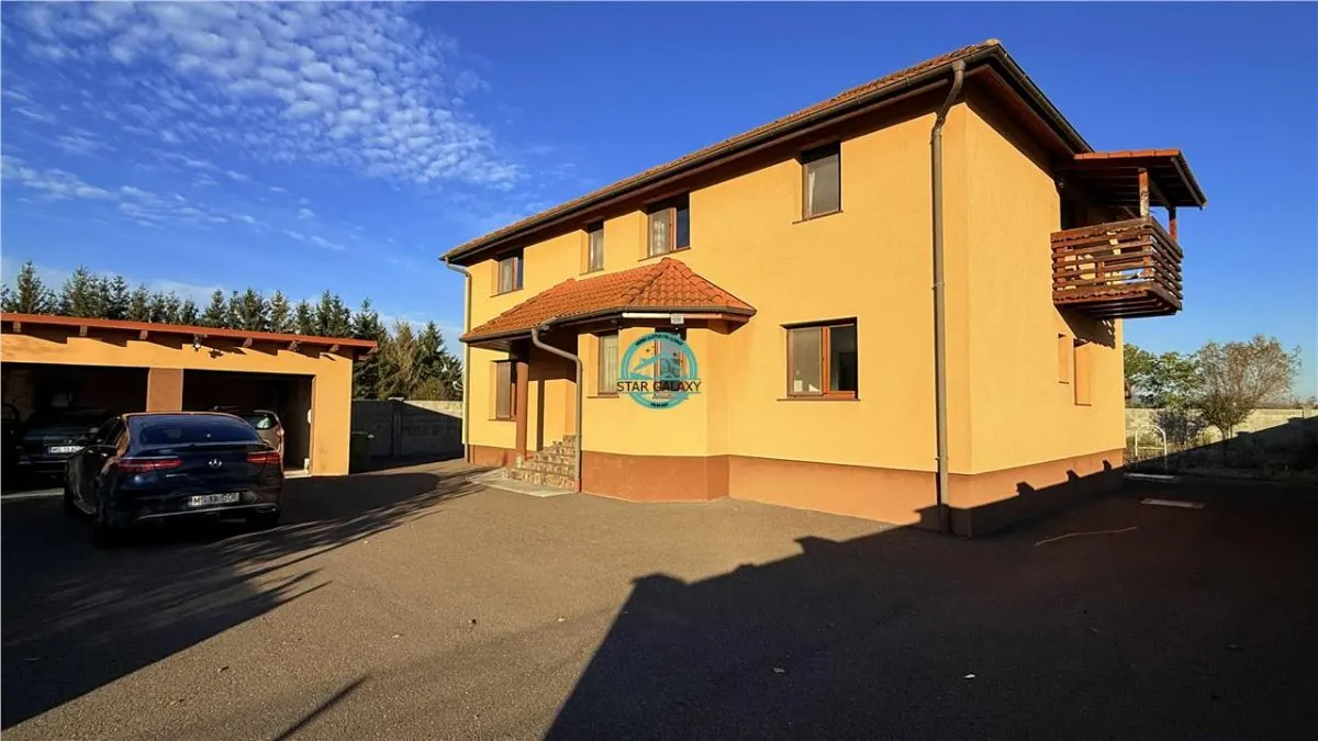 Casa de vanzare cu 4 camere, 4 bai, teren 1540mp - Sangeorgiu de Mures - foto 1