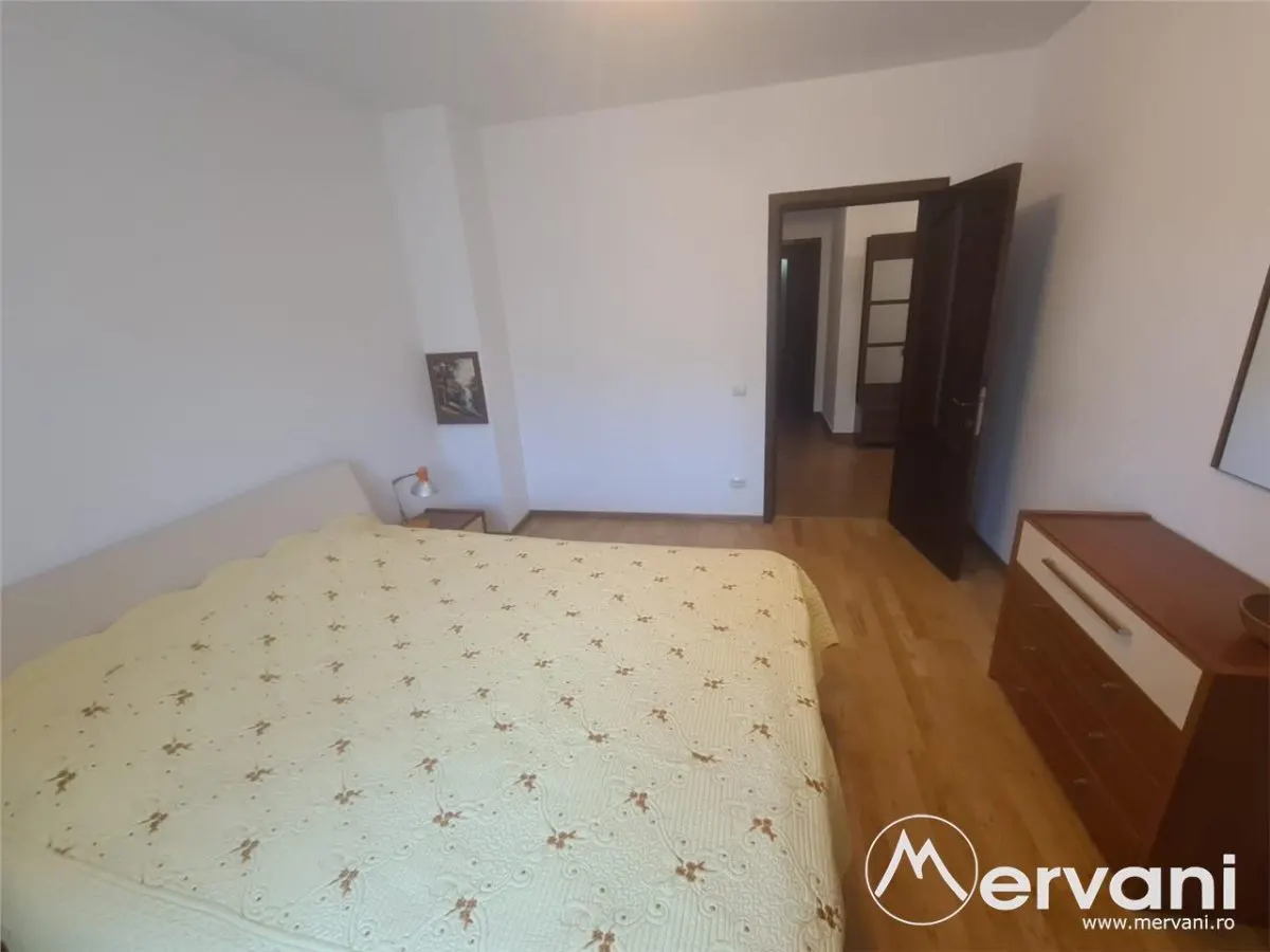Vila de vanzare in Breaza - Zona Liceul Militar - foto 22