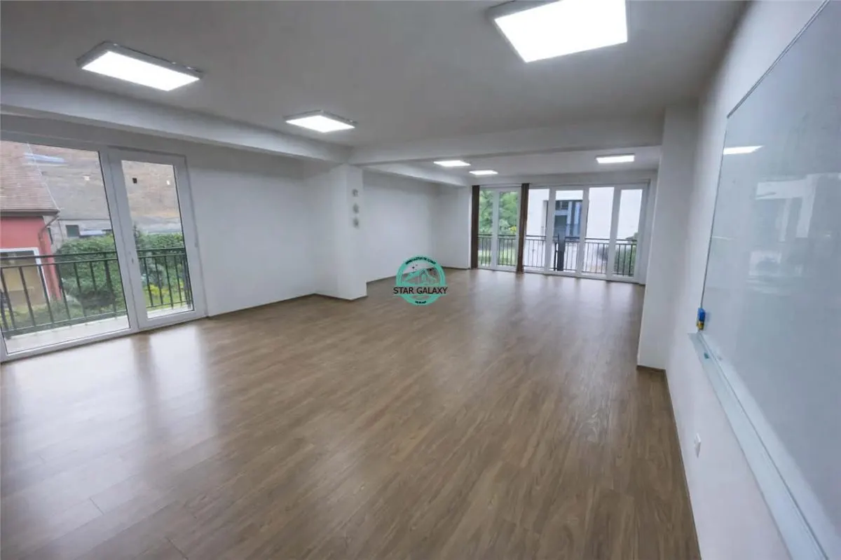 Inchiriez spatiul comercial 90 mp cu terasa de 90mp, constructie 2020 - foto 1