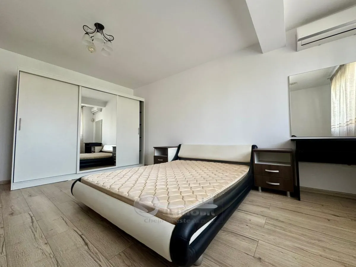 Apartament 3 camere, 76mp,  la 2 min de Palas, Parcare inclusă - foto 1