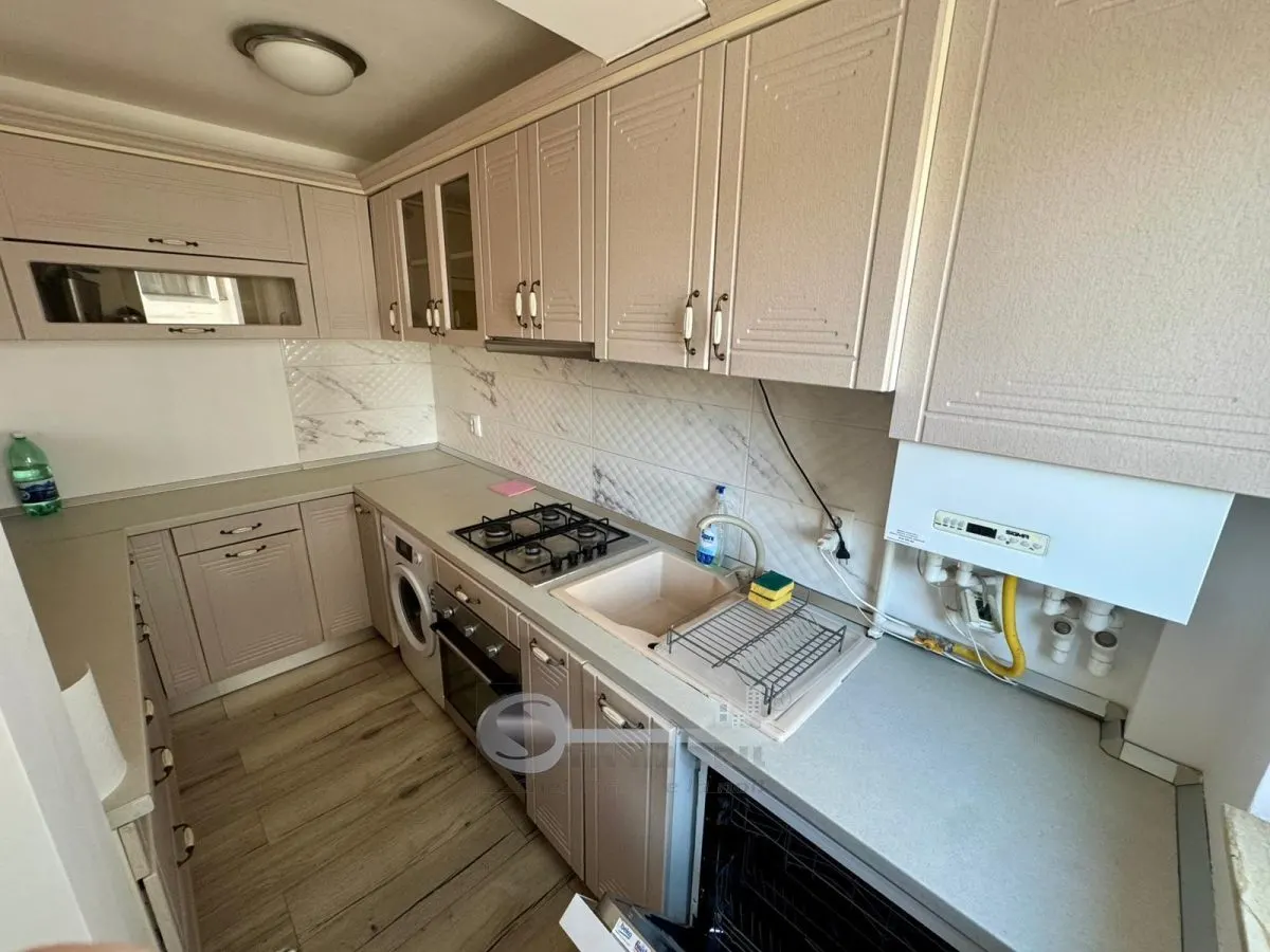 Apartament 3 camere, 76mp,  la 2 min de Palas, Parcare inclusă - foto 4