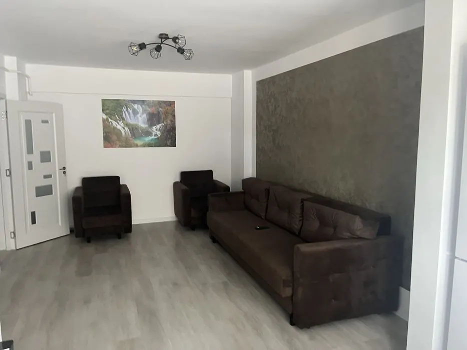 Apartament 3 Camere Rond Pacurari - foto 1