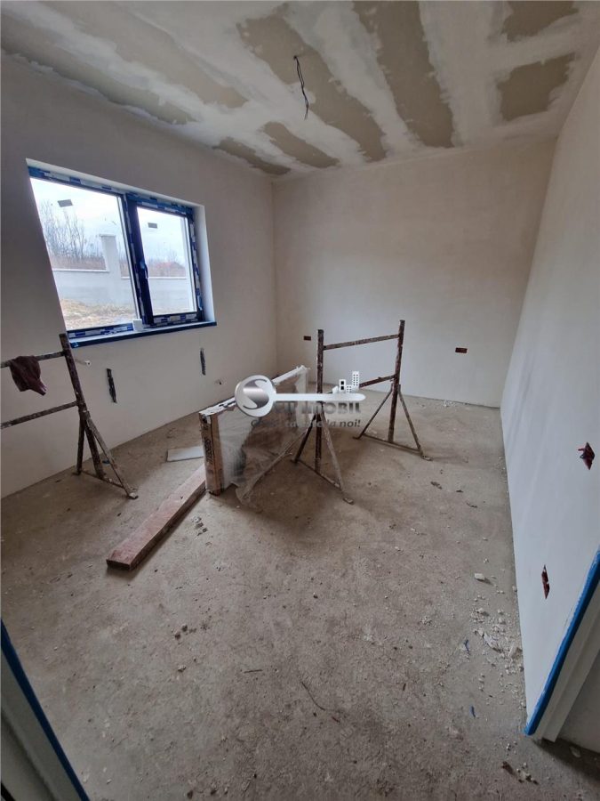 Casa de vanzare I Paun, Barnova I 4 camere, 2 bai I 500 mp teren - foto 21