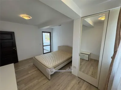Ap 3 camere decomandat | Etaj 1I 76 mp| Lângă Palas |Parcare inclusa| Ideal investiţie - foto 3