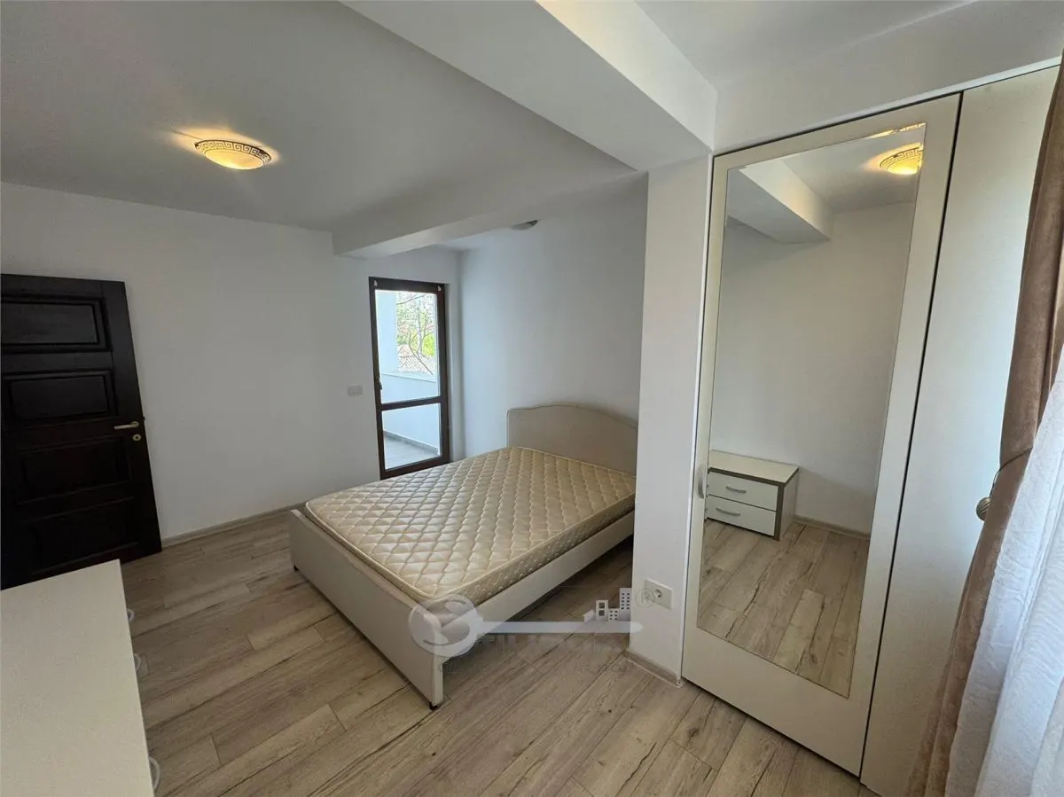 Ap 3 camere decomandat | Etaj 1I 76 mp| Lângă Palas |Parcare inclusa| Ideal investiţie - foto 3