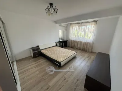 Ap 3 camere decomandat | Etaj 1I 76 mp| Lângă Palas |Parcare inclusa| Ideal investiţie - foto 8