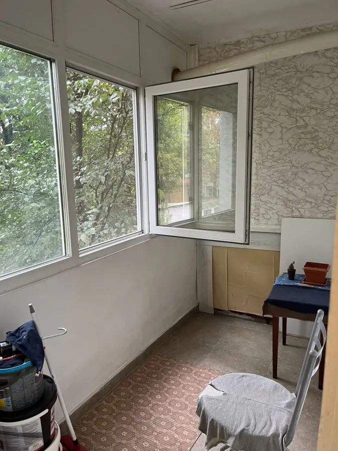 APARTAMENT 1 CAM DECOMANDAT PODU DE FIER ET 2 DIN 4 LIBER - foto 1
