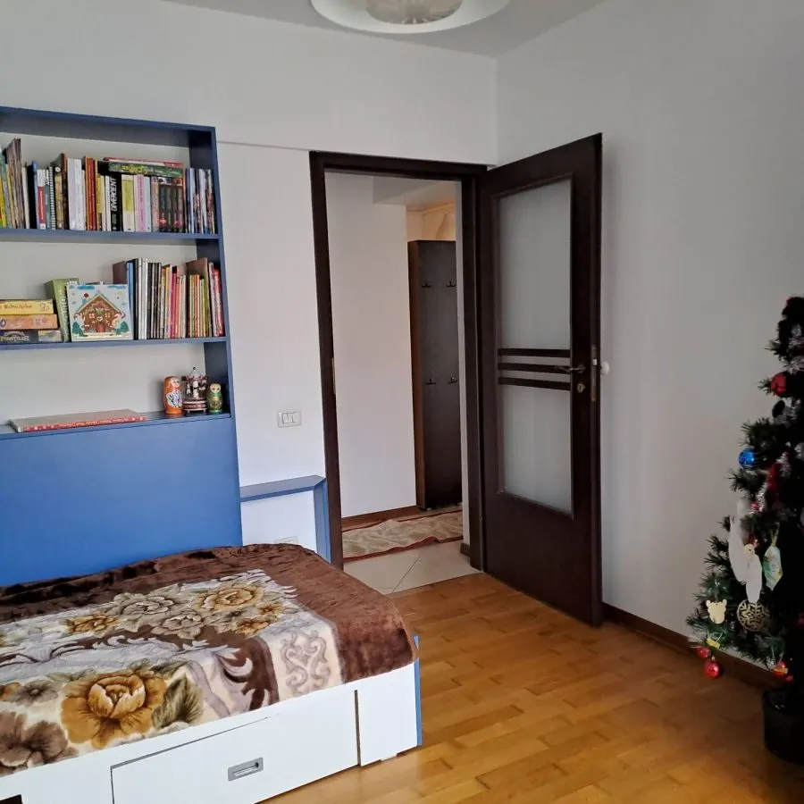 Apartament 4 camere Iasicon - 780 euro - foto 3