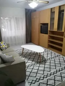Apartament 2 camere decomandat Nicolina - 450 euro - foto 4