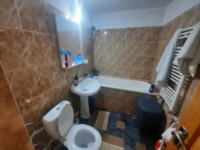 Apartament 3 camere decomanadat, etaj 2/4, zona Cug, 128.000 Euro - foto 4