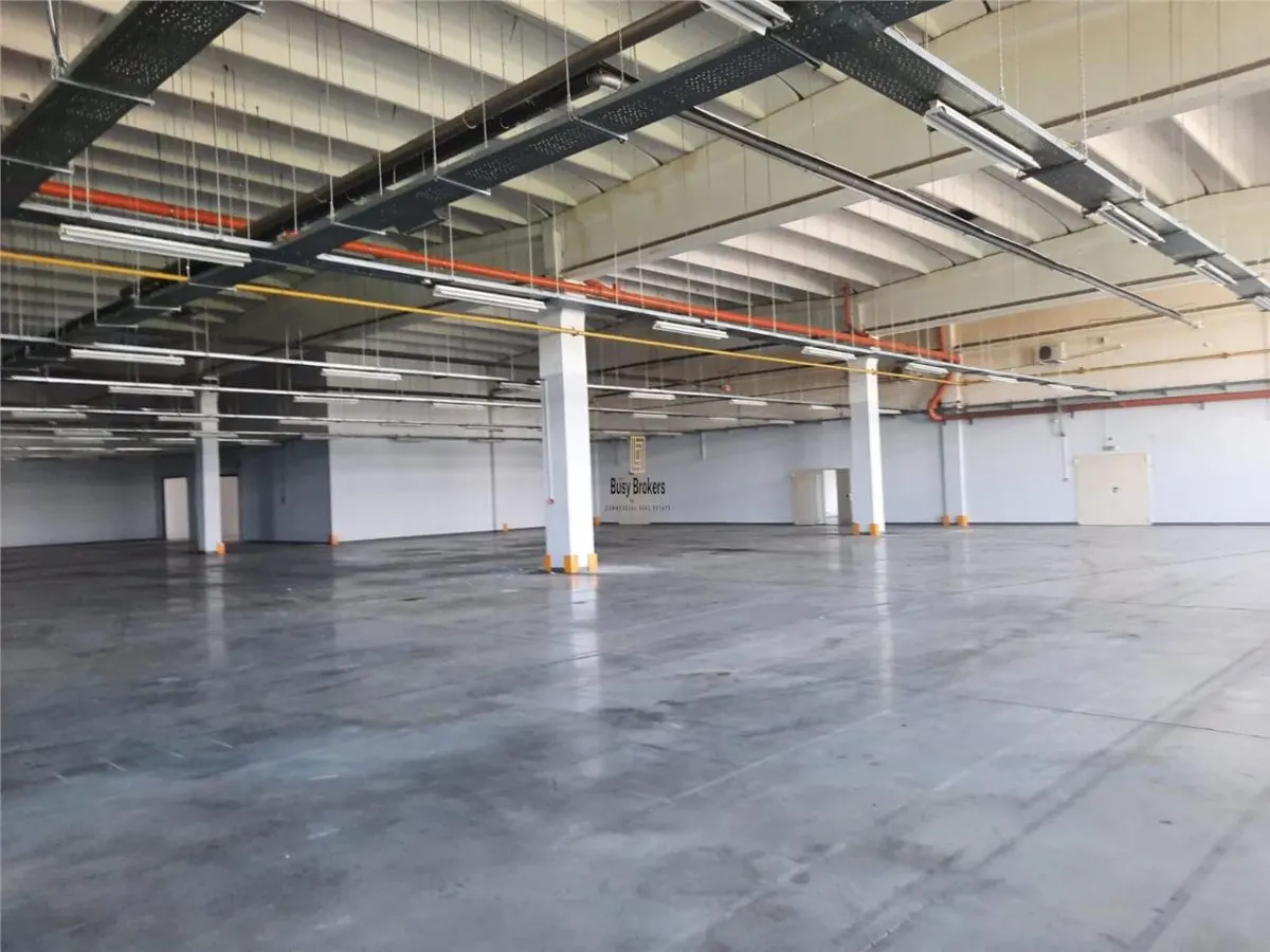 Spatiu Industrial - 2800 mp - Productie - Depozitare - foto 1