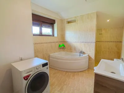 Casa de vanzare 5 camere Sibiu Bavaria - foto 6