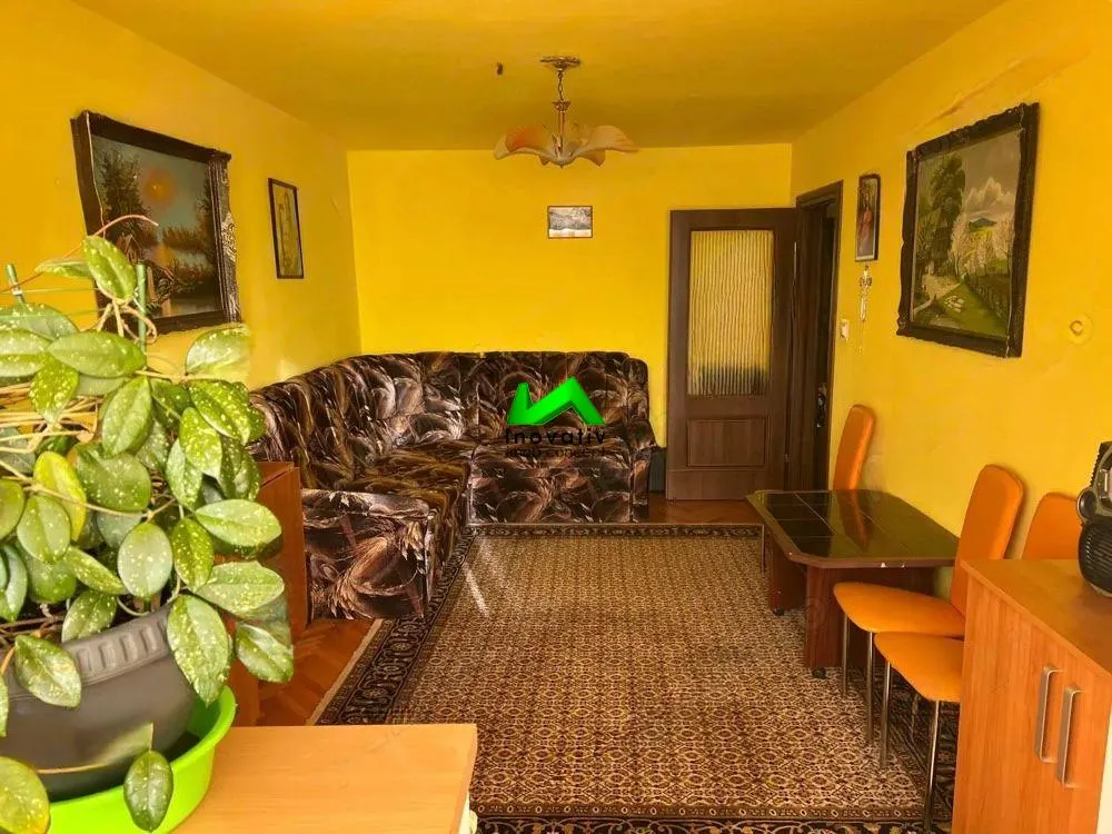 Apartament de vanzare 3 camere Vasile Aaron - foto 3