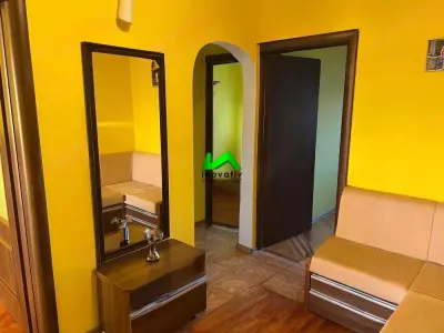 Apartament de vanzare 3 camere Vasile Aaron - foto 4