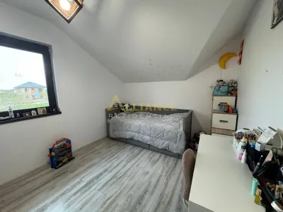 Vila individuala P+M - 5 camere - 3 bai - teren 400mp - foto 11