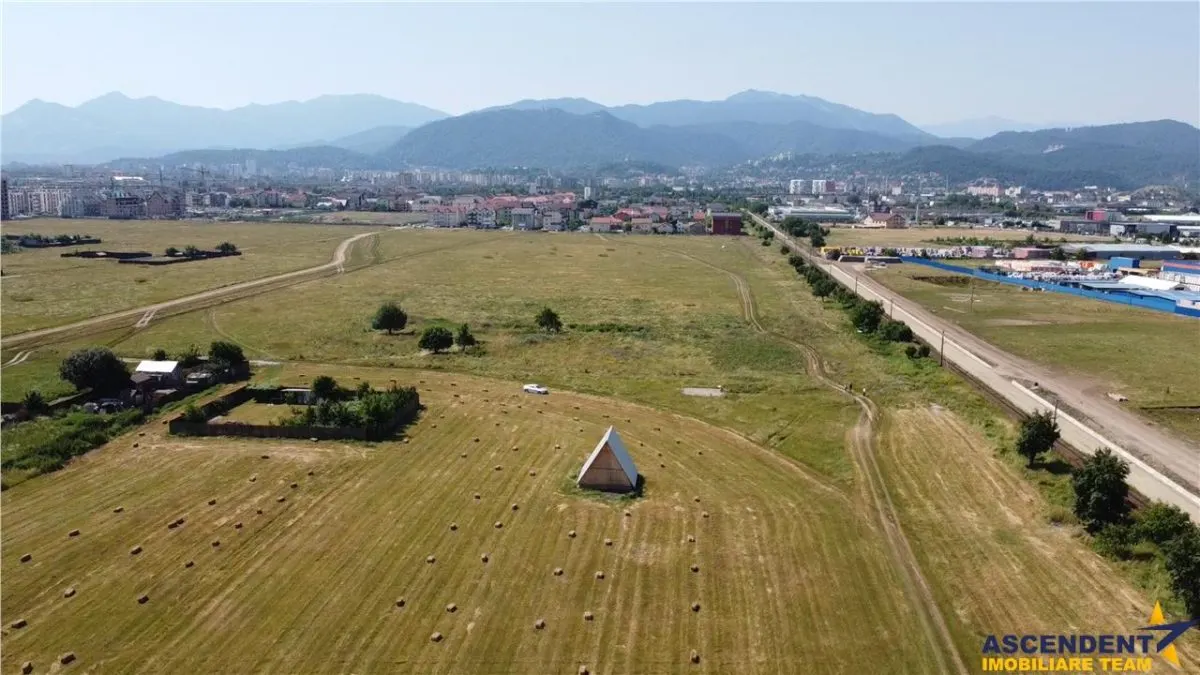 Teren intravilan pretabil:constructie blocuri/vile/investitional, Tractorul, Brasov - foto 10