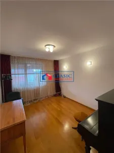 Inchiriere apartament 3 camere bloc tip vila in Andrei Muresanu- zona Engels - foto 11