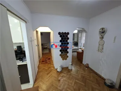 Vanzare apartament 3 camere decomandat Manastur zona Capat Primaverii, Cluj-Napoca - foto 3
