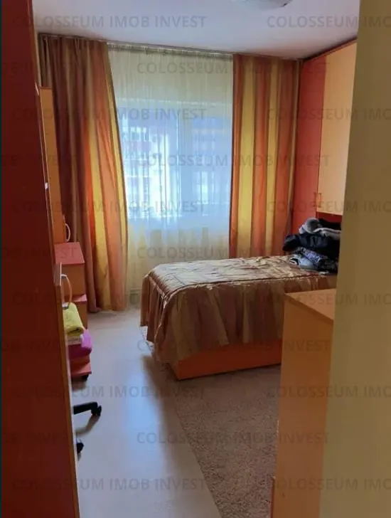 Apartament 4 camere, decomandat - zona Racadau - foto 4