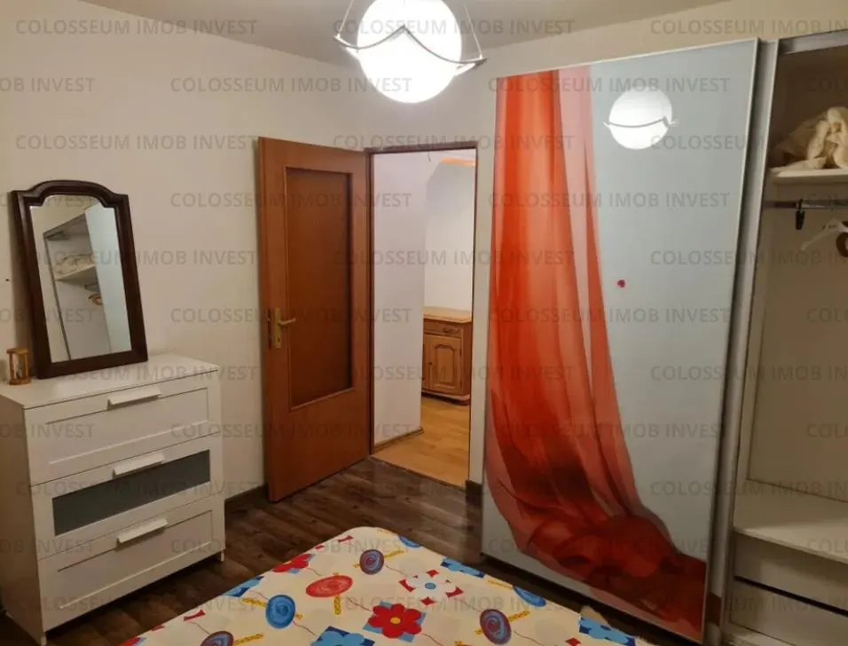 Apartament 2 camere, decomandat - zona Racadau - foto 2