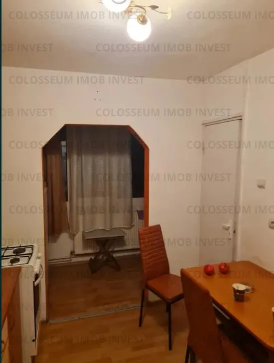 Apartament 2 camere, decomandat - zona Racadau - foto 5