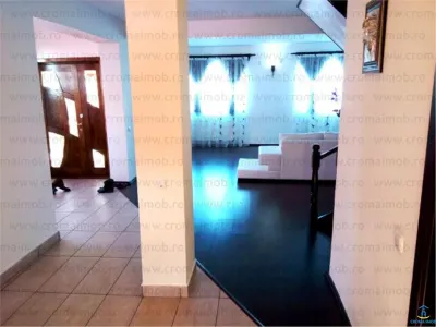 Inchiriere vila de lux 4 camere Exterior Est - foto 11