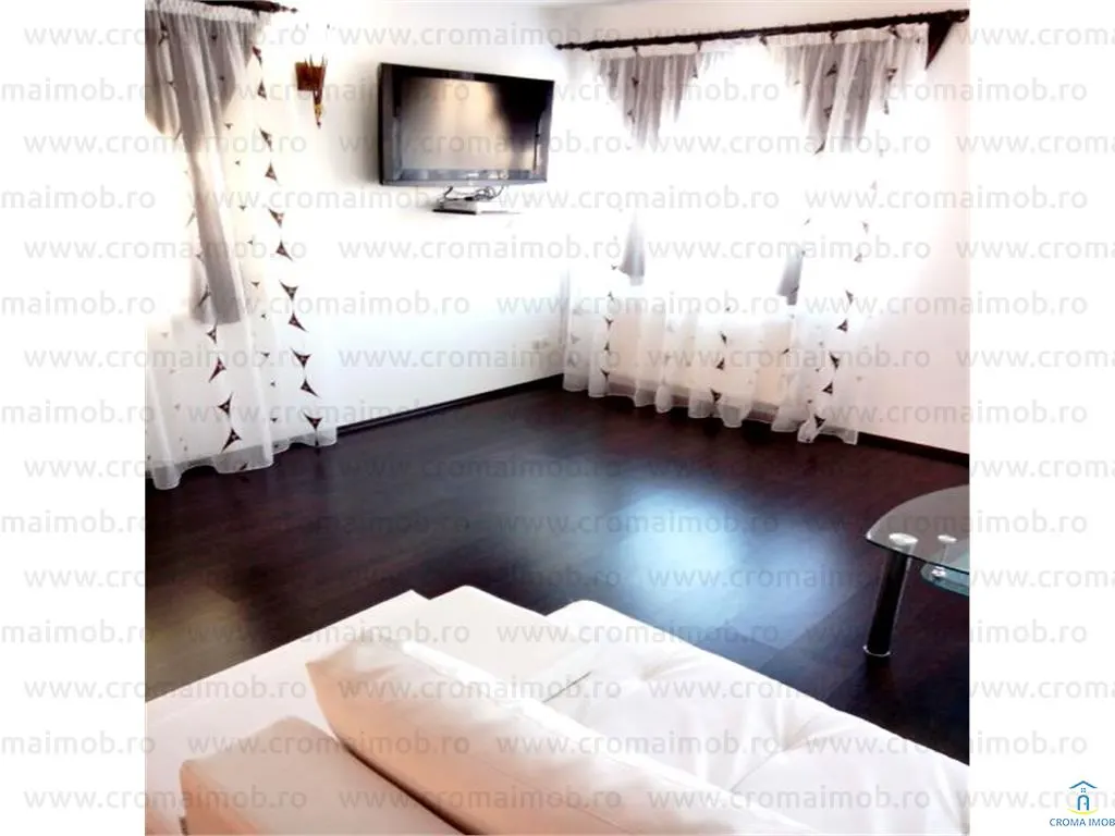 Inchiriere vila de lux 4 camere Exterior Est - foto 3