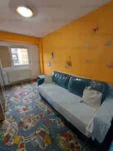 Apartament 3 camere, decomandat - zona Racadau - foto 2